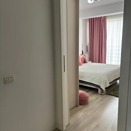 Apartment Mamaia Lake Residence